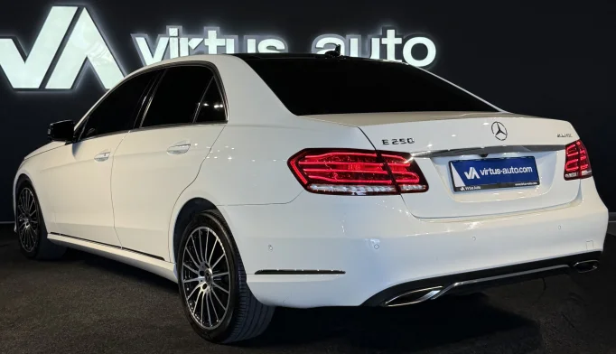Mercedes-Benz E-Class  - 2016