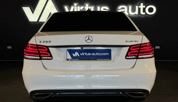 Mercedes-Benz E-Class  - 2016