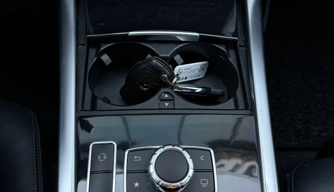 Mercedes-Benz E-Class  - 2016