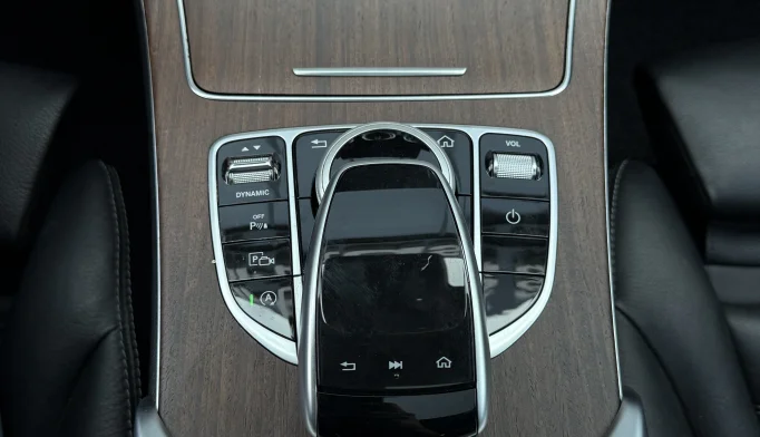 Mercedes-Benz C-Class  - 2019