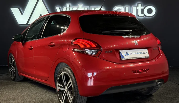 Peugeot 208  - 2017