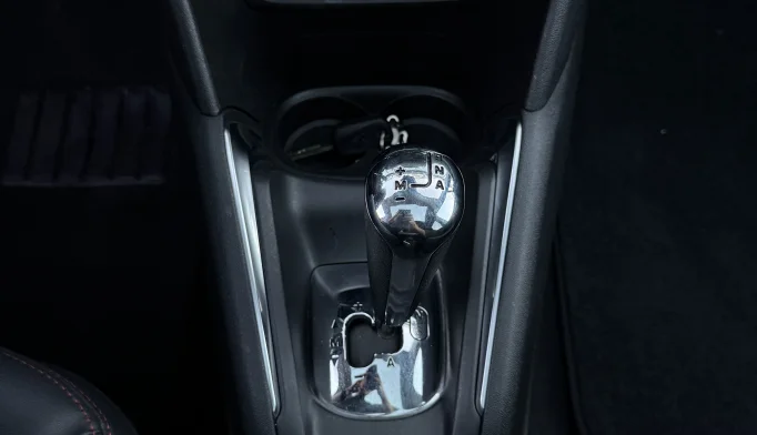 Peugeot 208  - 2017
