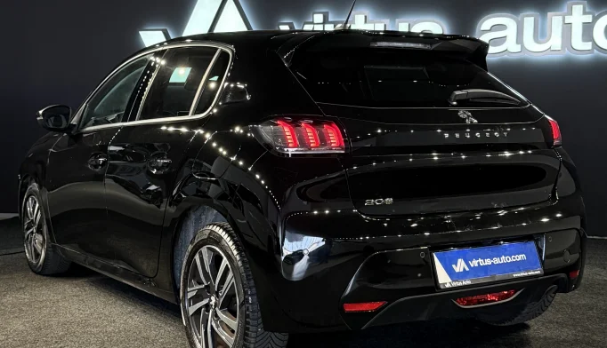Peugeot 208  - 2022