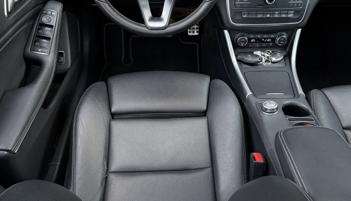 Mercedes-Benz GLA-Class  - 2016