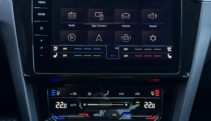 Volkswagen Passat  - 2021