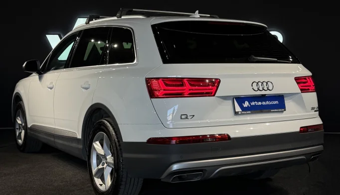 Audi Q7  - 2016