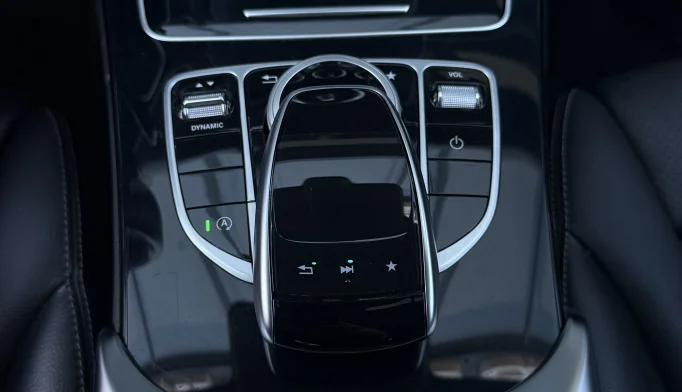 Mercedes-Benz C-Class  - 2018