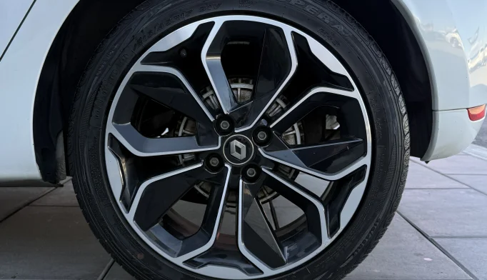 Renault Clio  - 2019