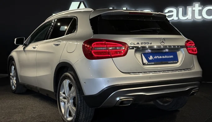 Mercedes-Benz GLA-Class  - 2016