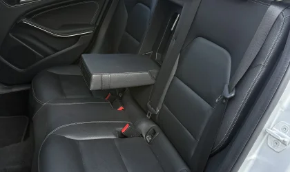Mercedes-Benz GLA-Class  - 2016