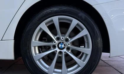 BMW 3 Series  - 2016