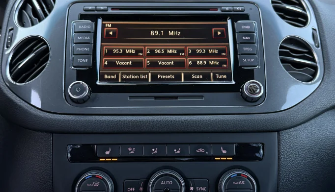 Volkswagen Tiguan  - 2016