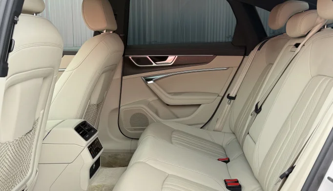 Audi A6  - 2021