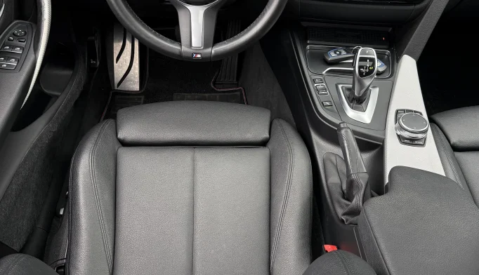 BMW 3 Series  - 2018