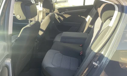 Volkswagen Passat  - 2012