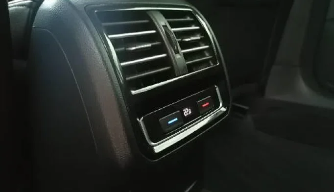 Volkswagen Passat  - 2015