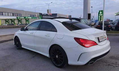 Mercedes-Benz GLA-Class  - 2016