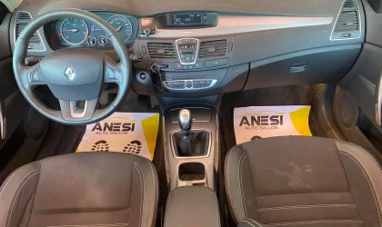 Renault Laguna  - 2012
