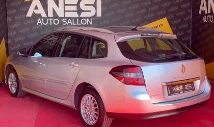 Renault Laguna  - 2012