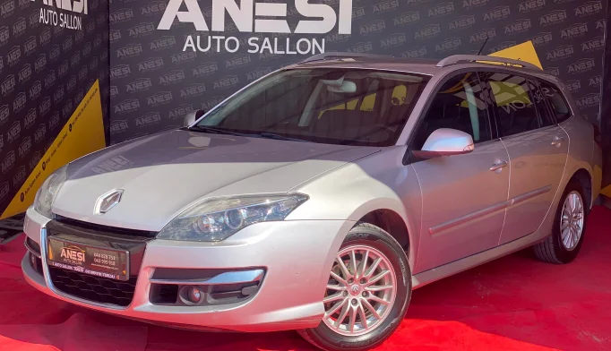 Renault Laguna   - 2012