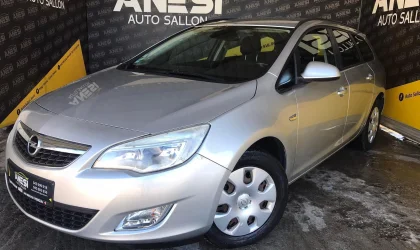 Opel Astra  - 2012