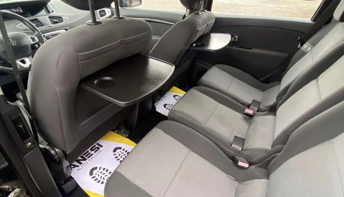 Renault Scenic  - 2012