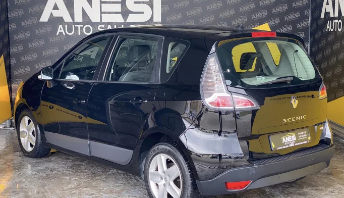 Renault Scenic  - 2012