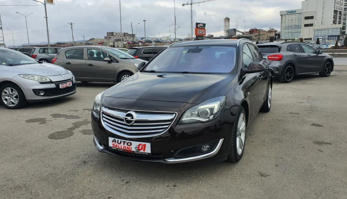 Opel Insignia  - 2014