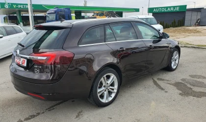 Opel Insignia  - 2014