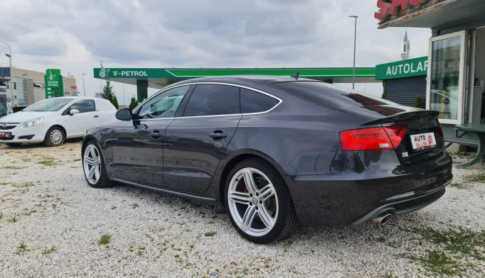 Audi A5  - 2012