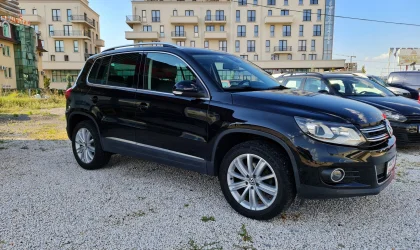 Volkswagen Tiguan  - 2012