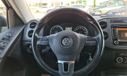 Volkswagen Tiguan  - 2012