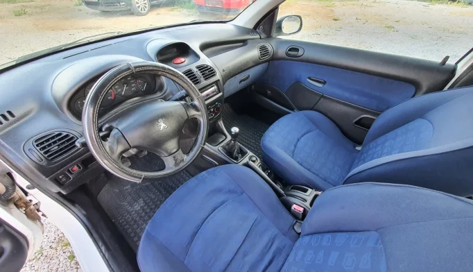 Peugeot 206  - 2006