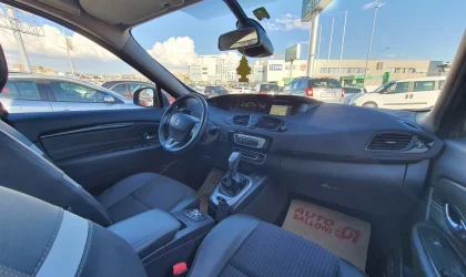 Renault Scenic  - 2012