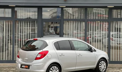 Opel Corsa  - 2012