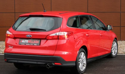 Ford Mustang Focus  - 2012
