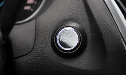 Ford Mustang Focus  - 2012
