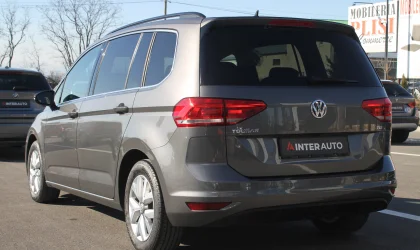 Volkswagen Touran  - 2016