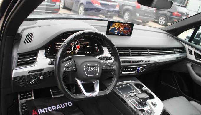 Audi Q7  - 2016