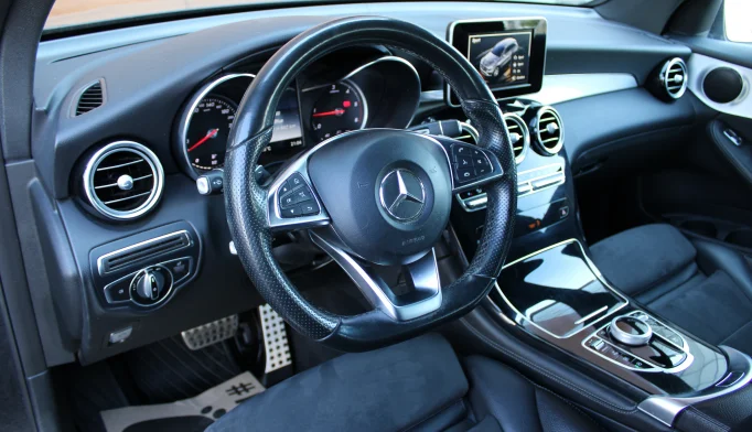 Mercedes-Benz GLC  - 2016