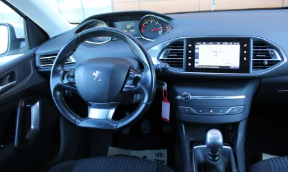 Peugeot 308  - 2015