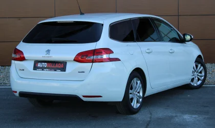 Peugeot 308  - 2015