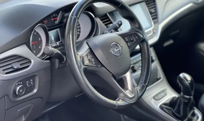 Opel Astra  - 2018