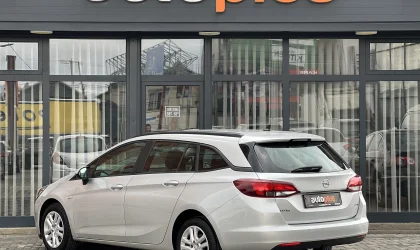 Opel Astra  - 2018