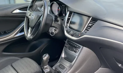 Opel Astra  - 2018