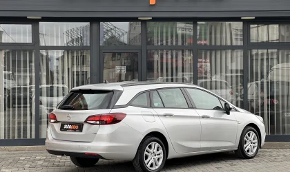 Opel Astra  - 2018
