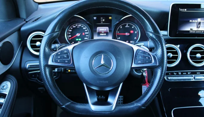 Mercedes-Benz GLC  - 2016