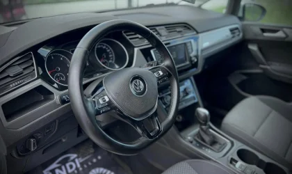 Volkswagen Touran  - 2017