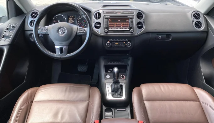 Volkswagen Tiguan  - 2015